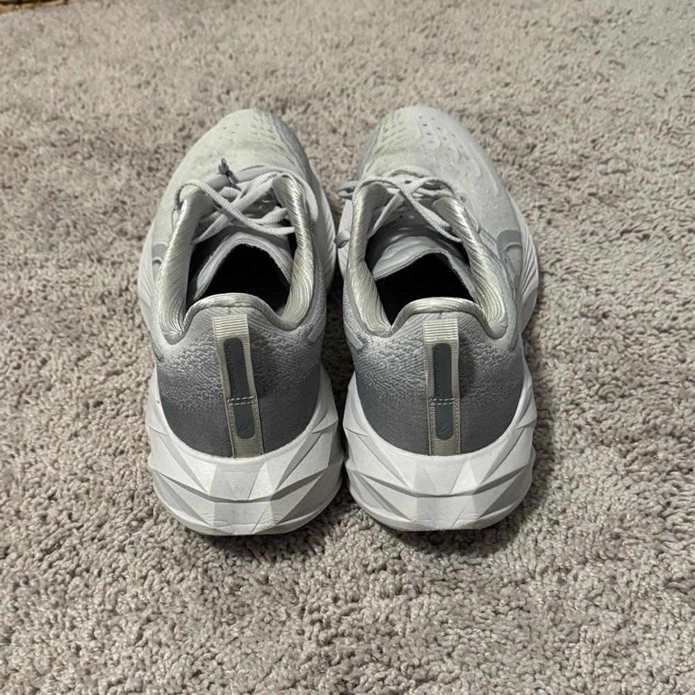 ASICS NovaBlast 4 Running Shoes - Picture 3 of 6